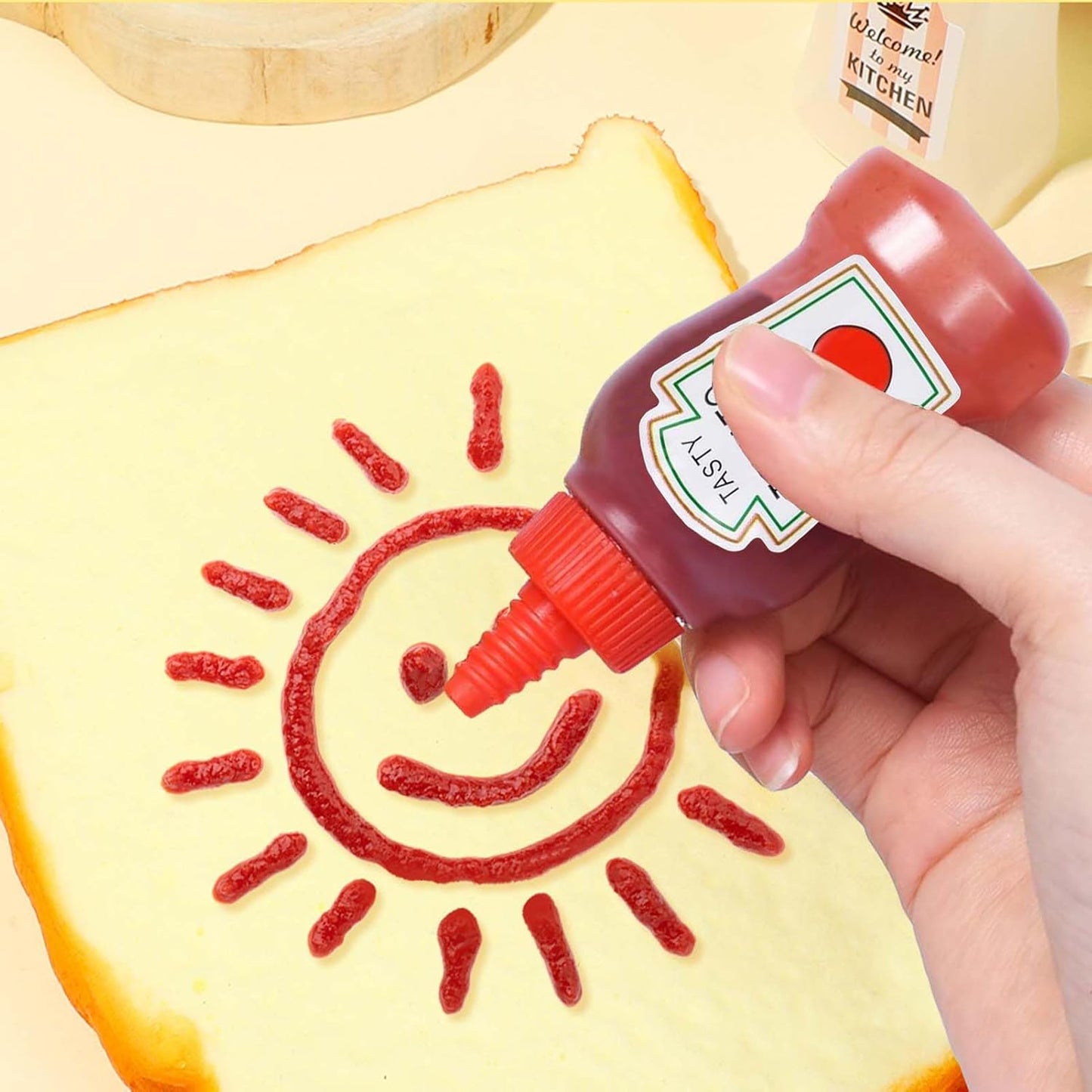 Mini 2Pcs Tomato Ketchup Bottle